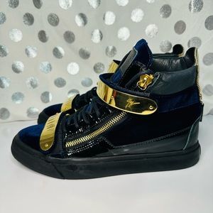 giuseppe zanotti navy velvet sneakers
